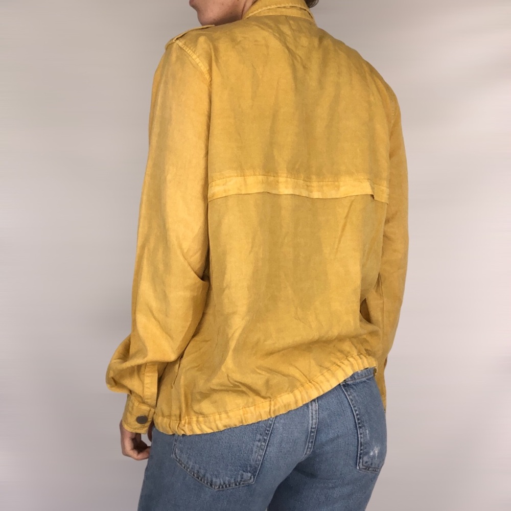 Kut From‎ The Kloth BRI DRAWSTRING UTILITY SHIRT JACKET IN MUSTARD - Picture 7 of 9